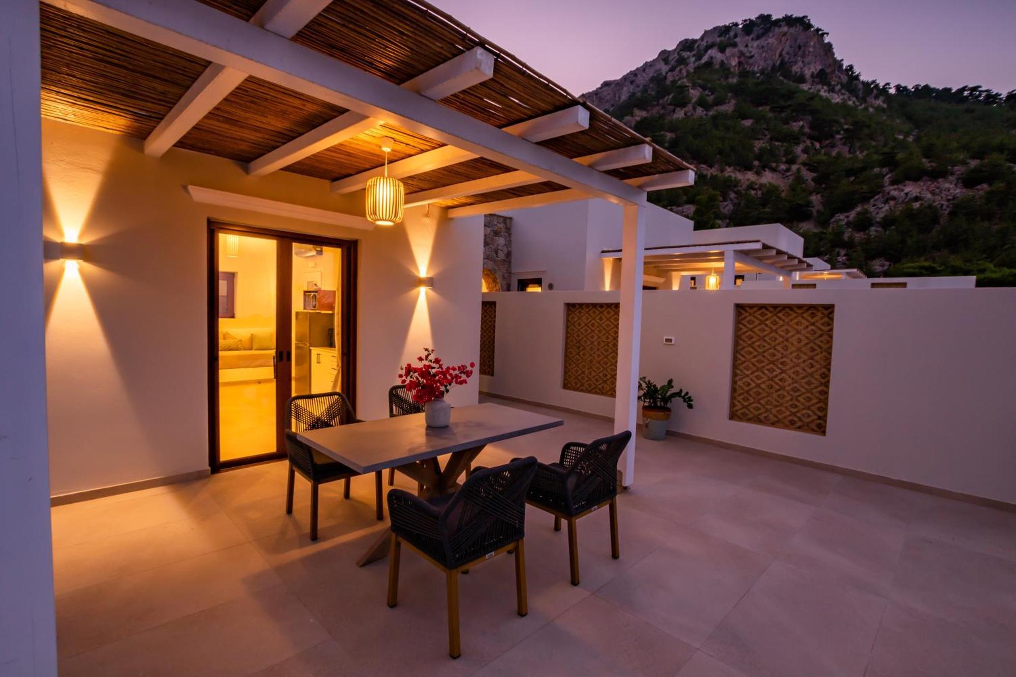 Mertelia Luxury Villas Kyra Panagia Exterior photo